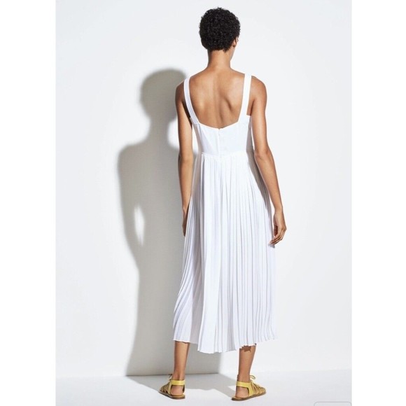 Vince. NEW Pleated Jumpsuit In Optic White V-Neck Sleeveless Size 8  $395.00 - Picture 6 of 16